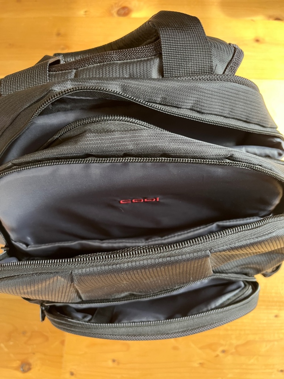Black Laptop Backpack Unisex Travel Bag Excellent Condition - Picture 4 of 4